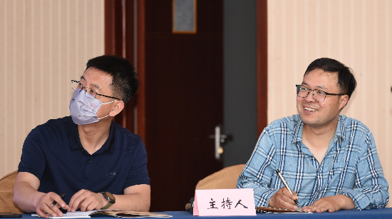 1656928486790881.png 侯卫东 刘岩.png