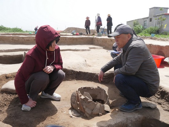 1661936389658644.jpg 禹州瓦店遗址发掘中讨论瓮棺葬问题.jpg