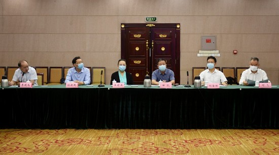 1661936893135304.jpg 1.出席开幕式的主要领导.jpg