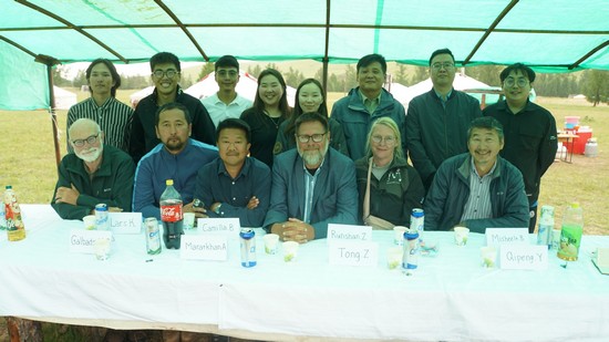 1690274474298253.jpg 3.与会学者合影.JPG