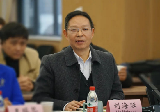 1704938835103603.png “中原与草原:匈奴考古新发现与新研究”学术研讨会会议纪要 - 副本928.png