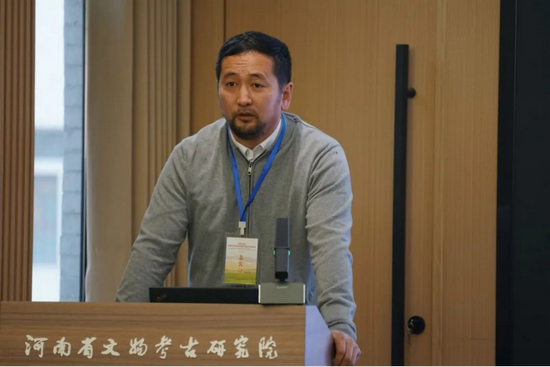 1704939133110372.png “中原与草原:匈奴考古新发现与新研究”学术研讨会会议纪要 - 副本1041.png