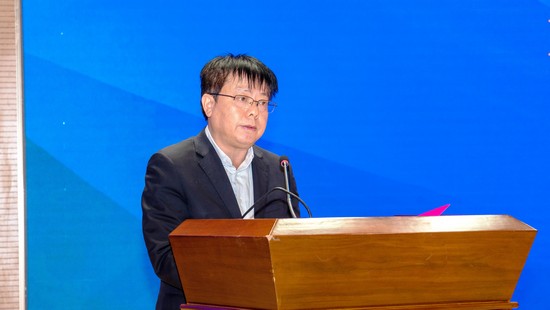 1732157692310130.jpg 余杰.jpg