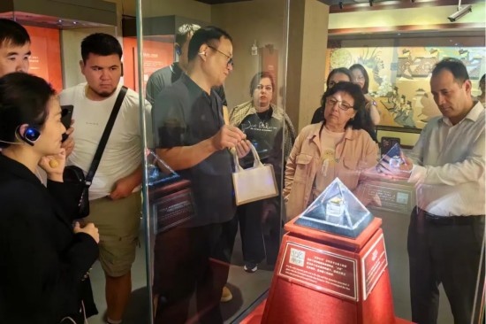 1759219238399076.jpg 图片 6.jpg